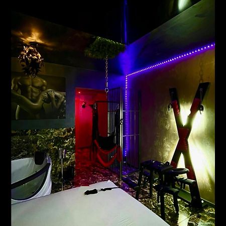 Love Room 布加勒斯特 外观 照片
