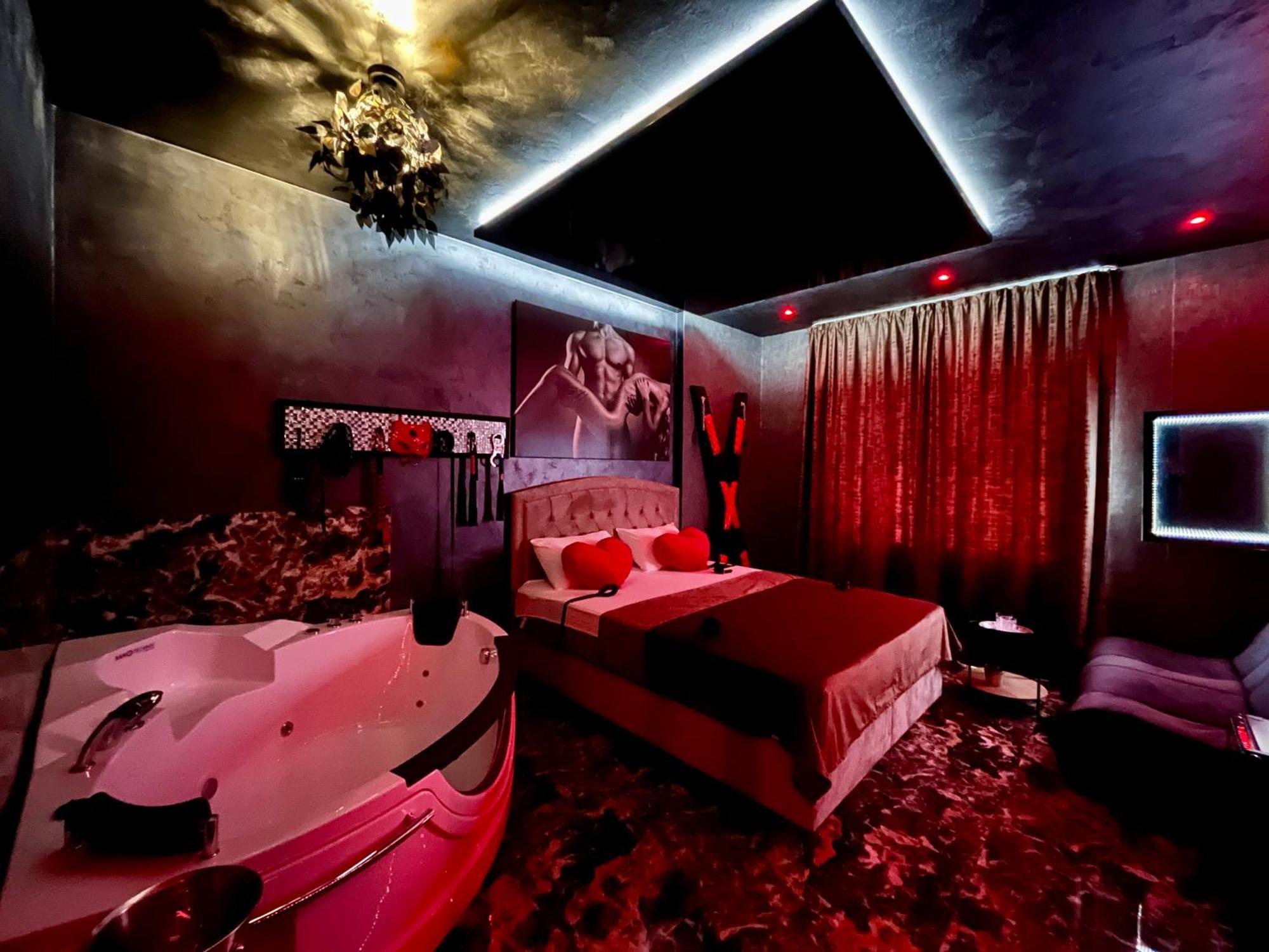 Love Room 布加勒斯特 外观 照片